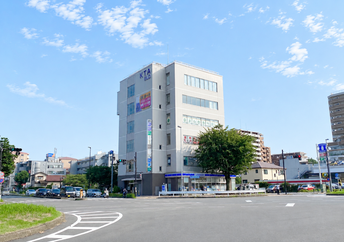 大型交差点角地に位置し、抜群の視認性を誇りますのイメージ