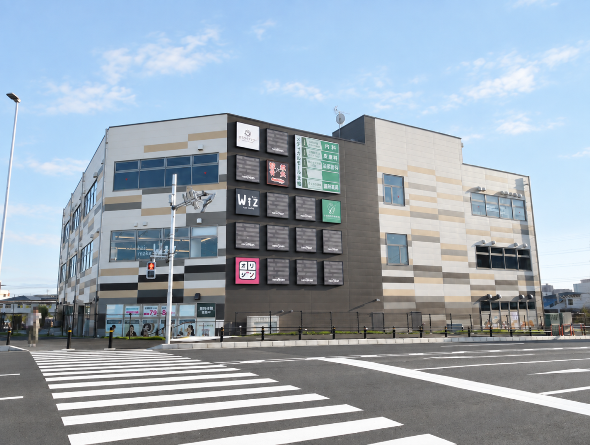 どこからでも建物が見える抜群の視認性|道路を挟んだ反対側からのイメージ