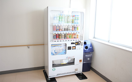 こちらも研修医の要望で導入された自動販売機